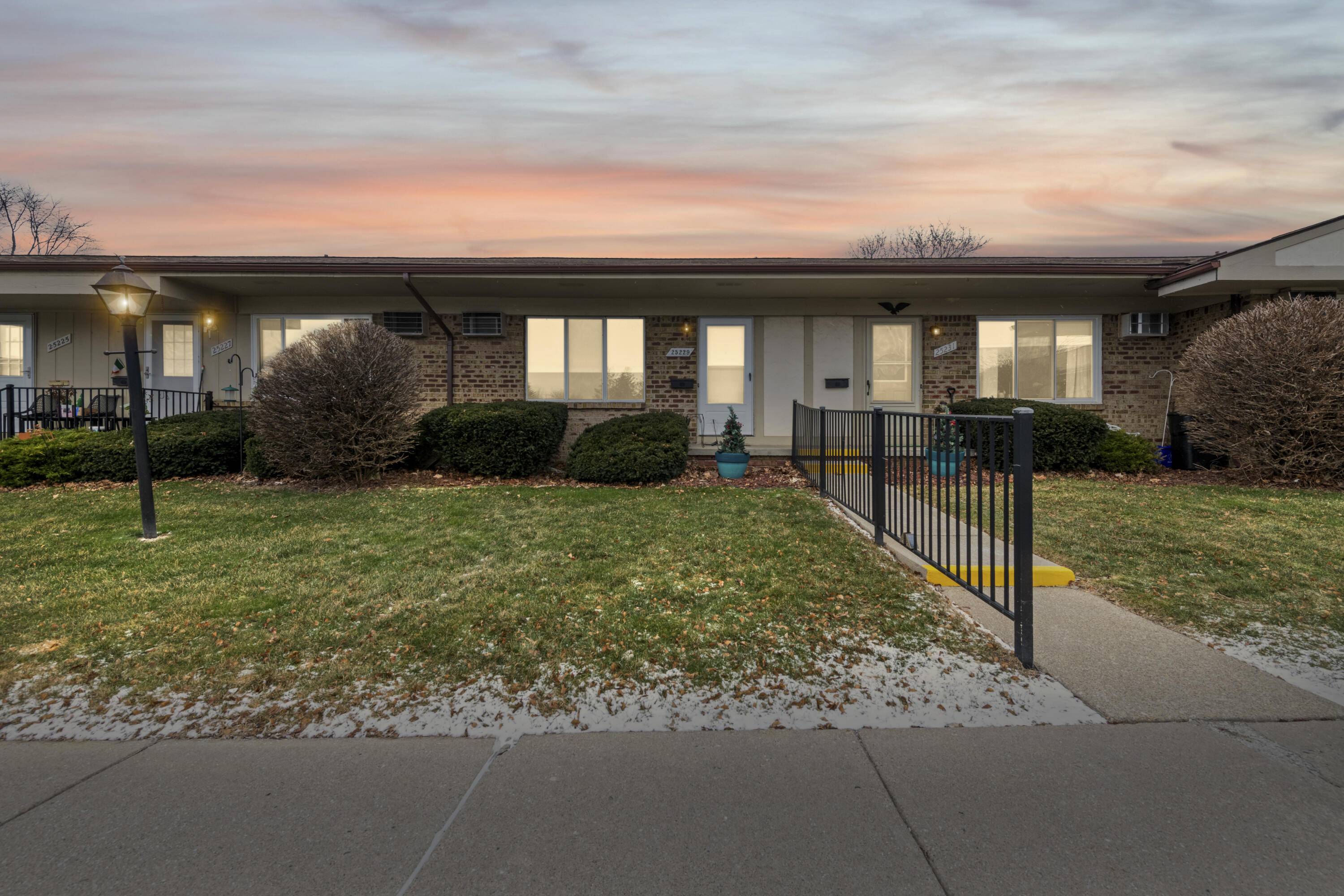 25229 Franklin TER #5, South Lyon City, MI 48178