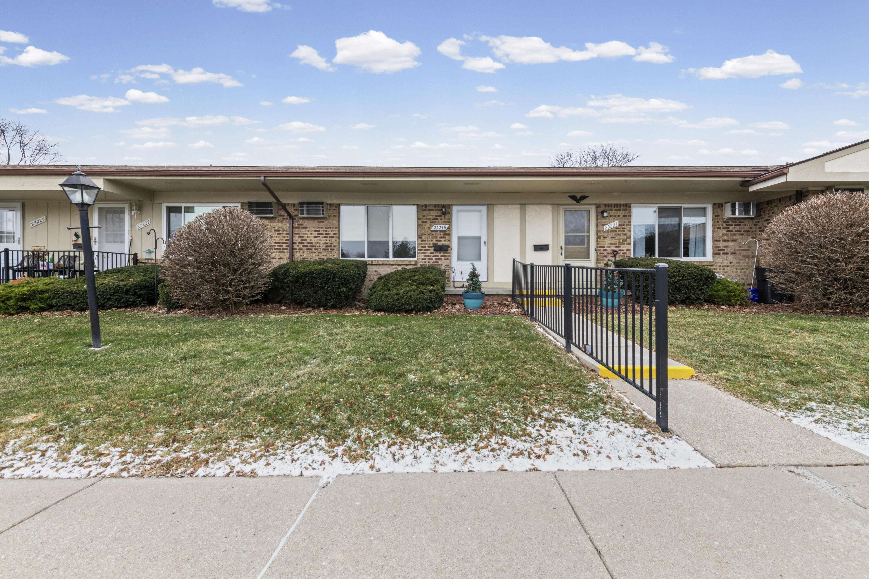 25229 Franklin TER #5, South Lyon City, MI 48178