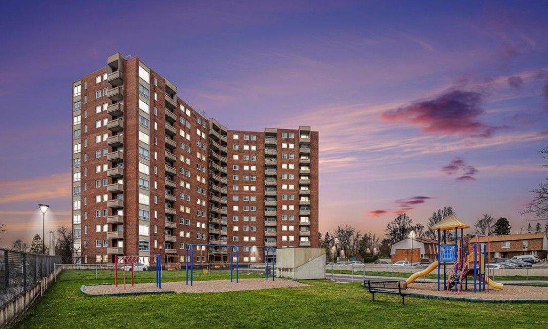 915 Elmsmere RD #1106, Beacon Hill North - South And Area, ON K1J 8H8