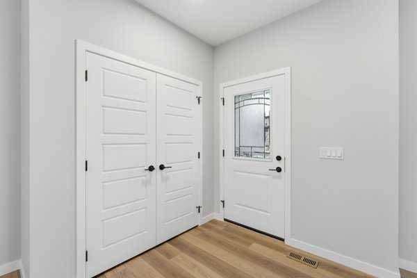 2161 Bayview DR SW, Airdrie, AB T4B 5N3