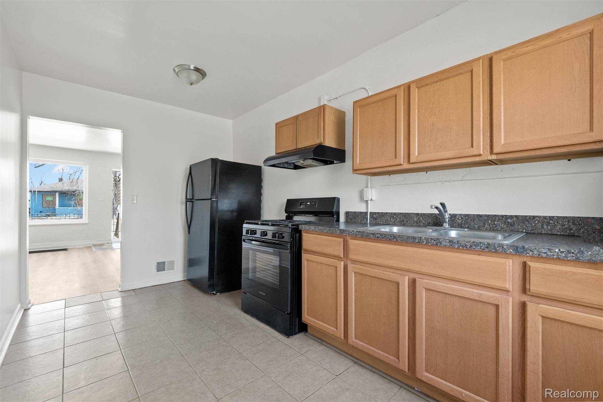 113 Cadillac ST, Pontiac, MI 48342