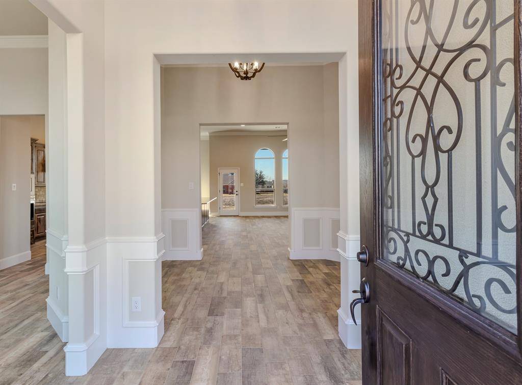 1022 Foolish Pleasure Drive, Terrell, TX 75160