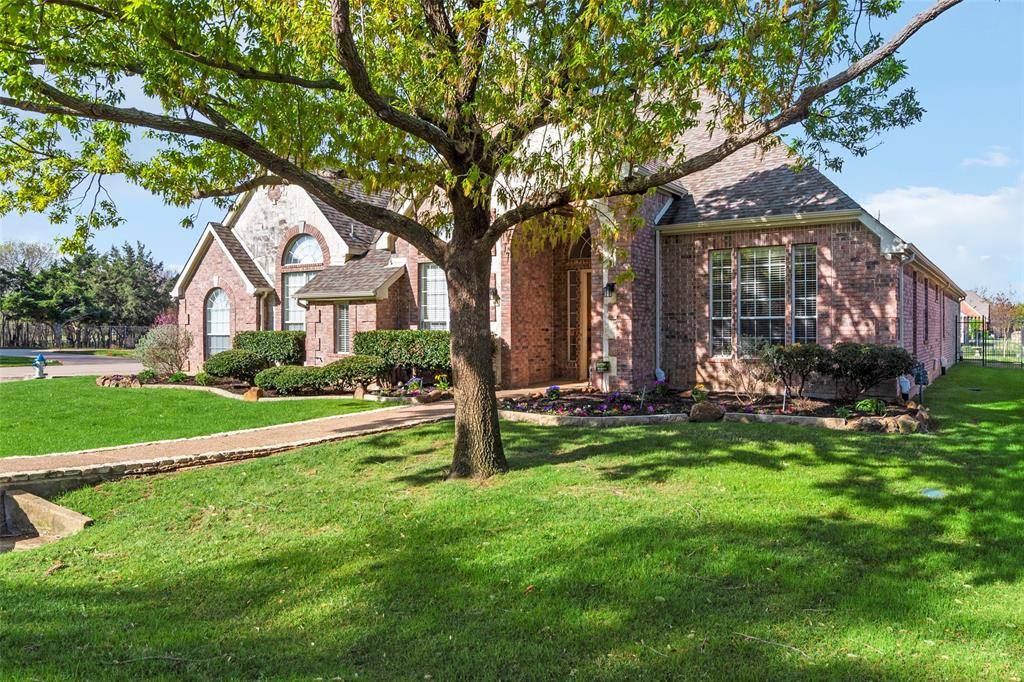 1200 Rio Bravo Way, Shady Shores, TX 76208