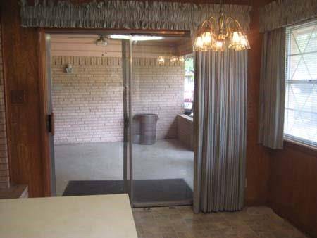 1500 W Baldridge Street, Ennis, TX 75119