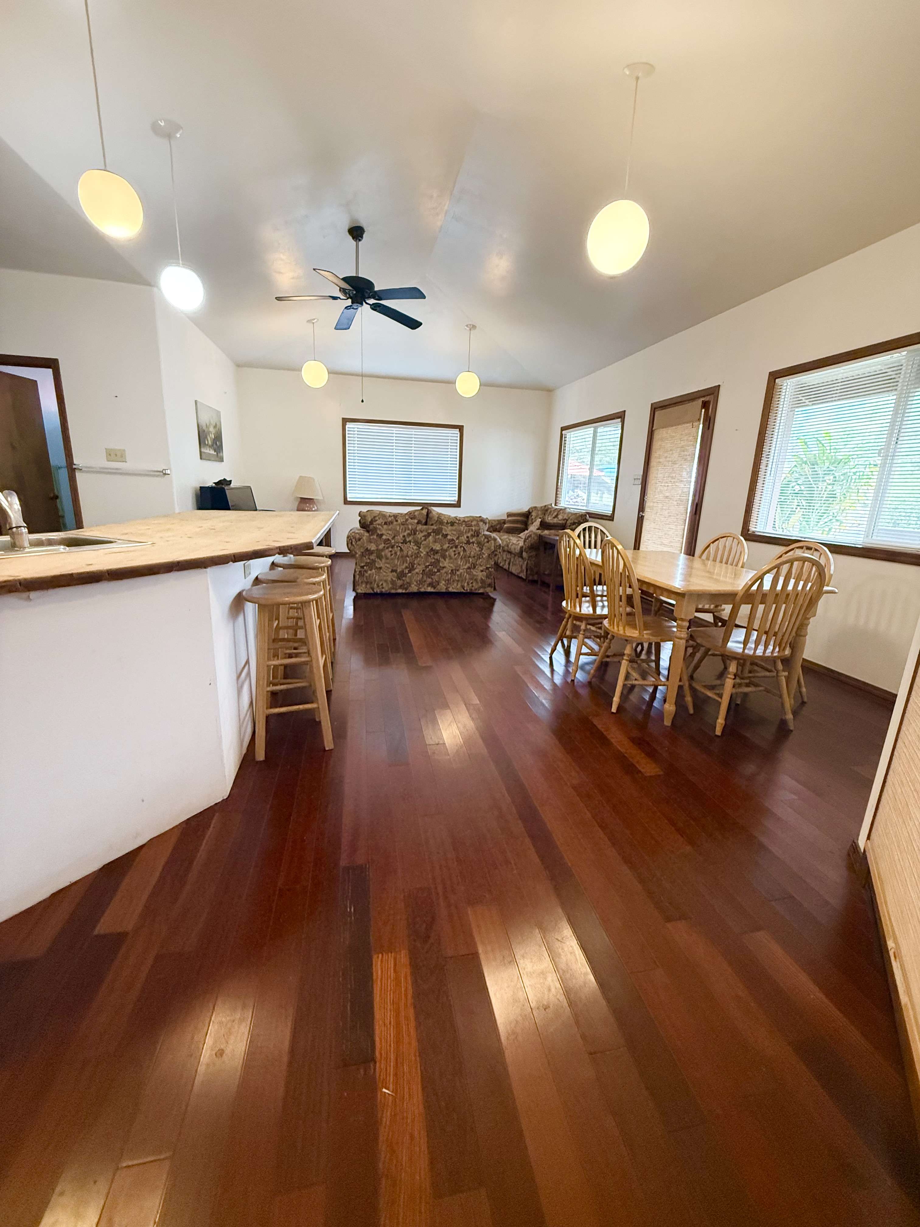 95-1237 OHAI RD, Naalehu, HI 96772