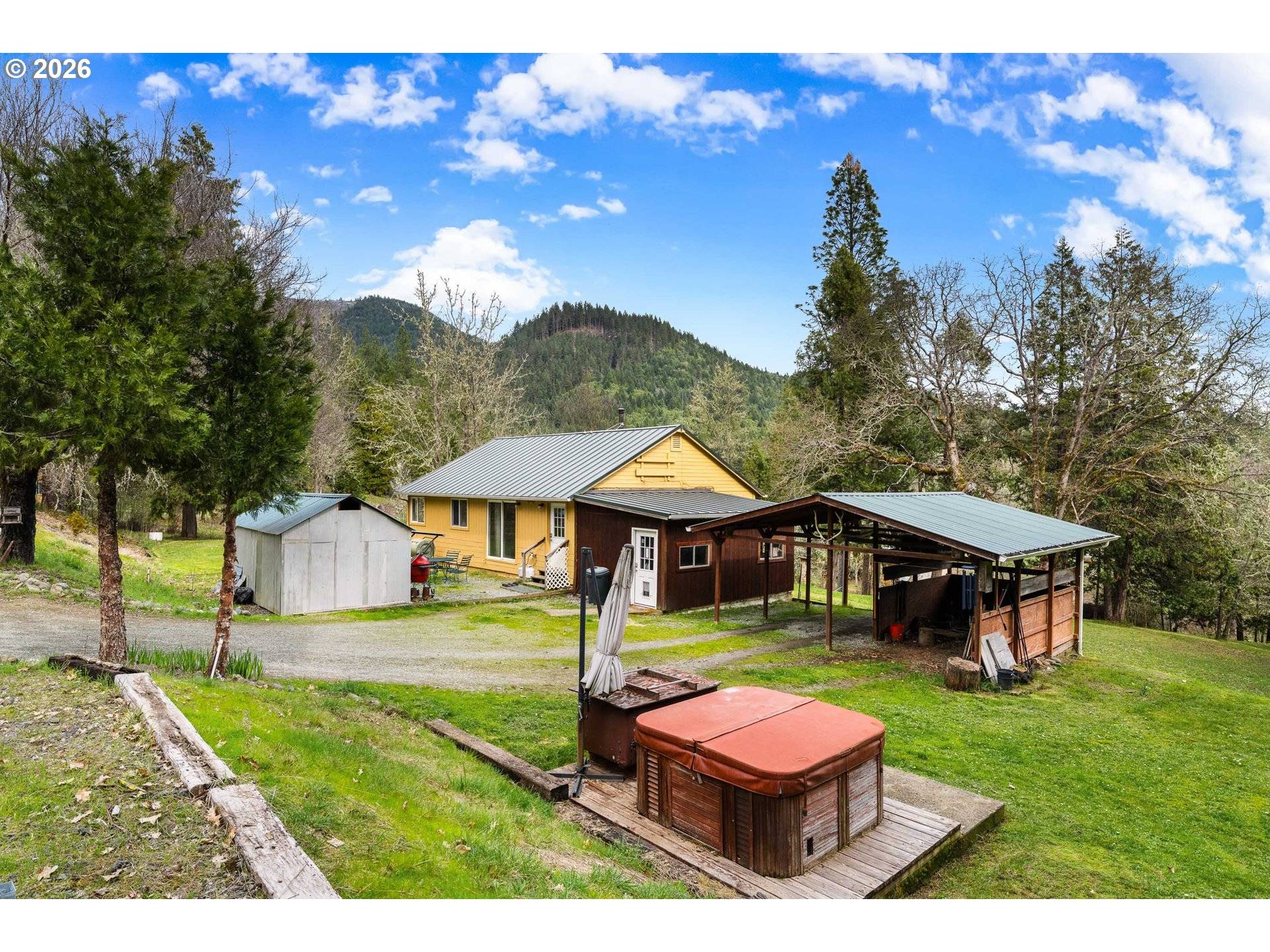 778 PACK LN, Glendale, OR 97442