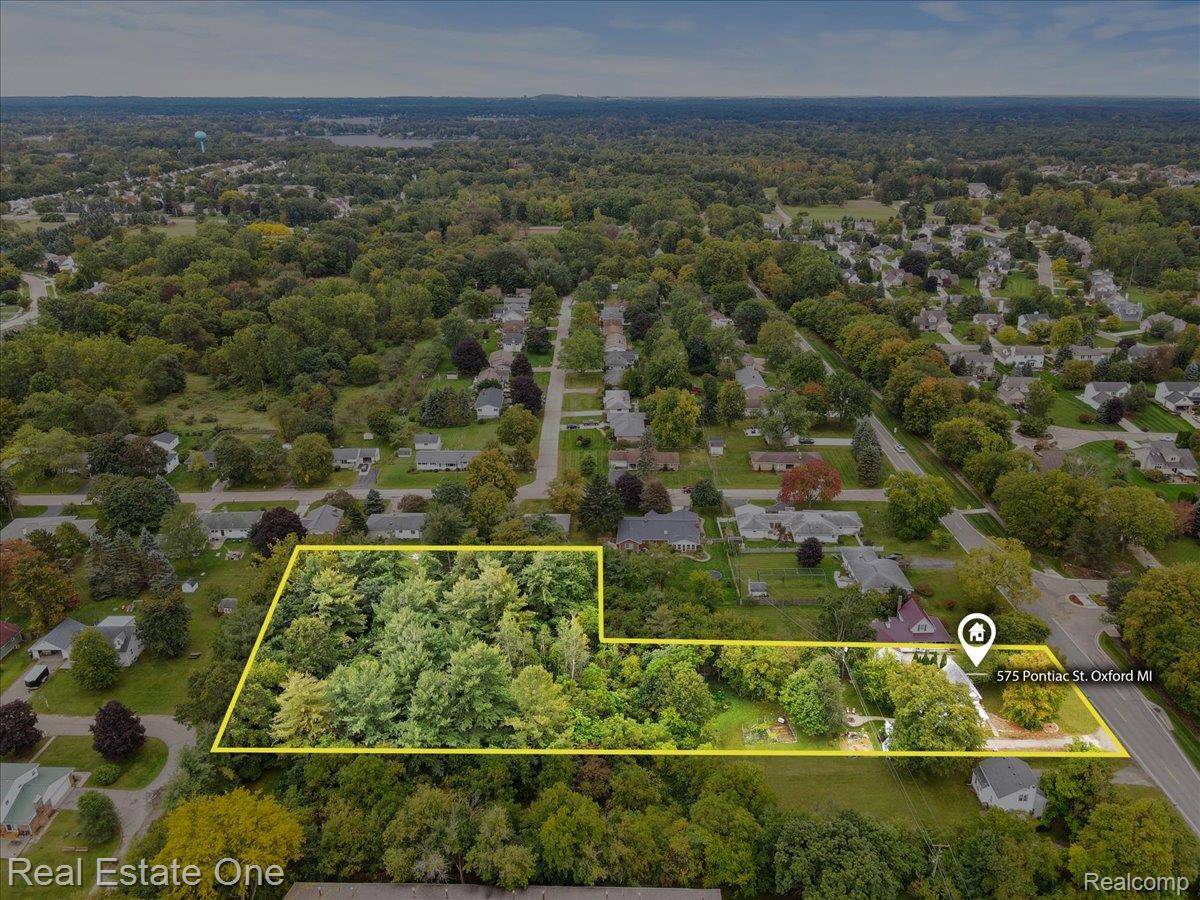 575 Pontiac ST, Oxford Charter Township, MI 48371