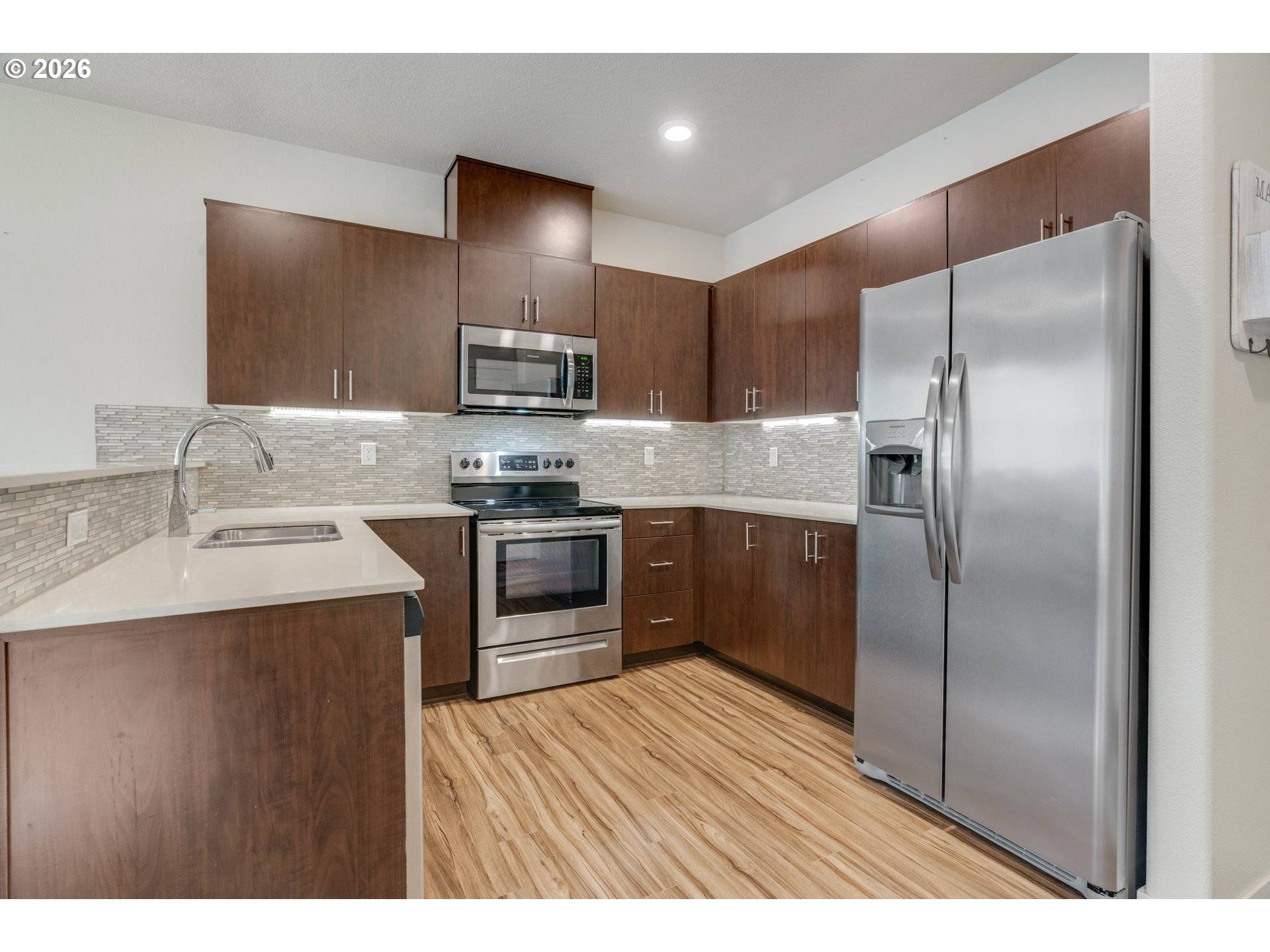 17124 SW APPLEDALE RD #401, Beaverton, OR 97007