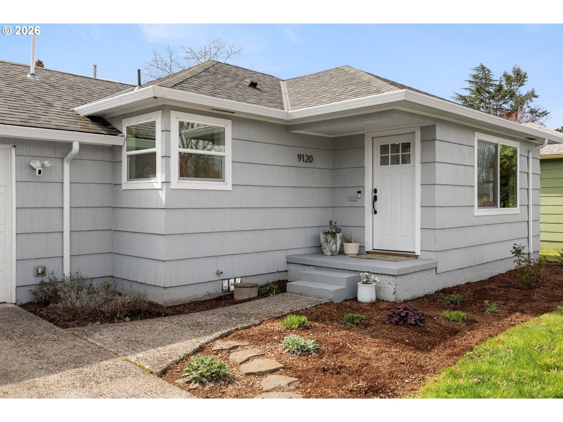 9120 SE MARKET ST, Portland, OR 97216