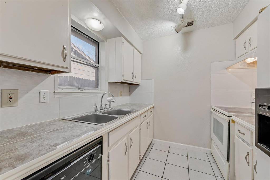 419 Woodcrest Way, Forney, TX 75126