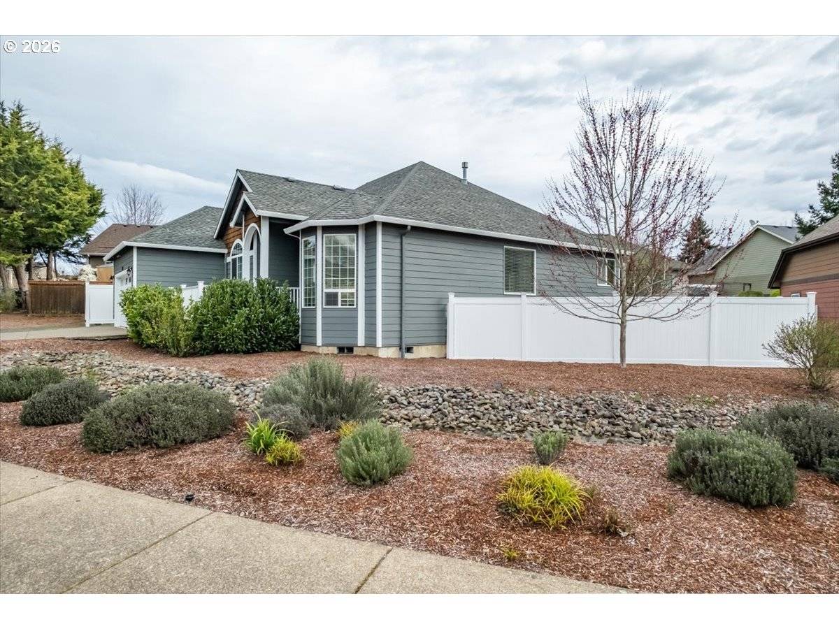 684 NW JASPER ST, Dallas, OR 97338