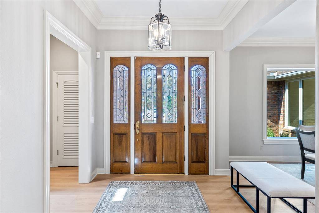 1211 Mackie Drive, Carrollton, TX 75007