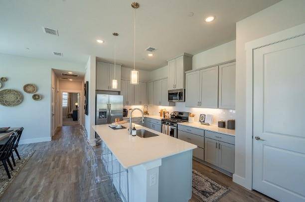 3135 Winter Rose Way #RR # 60, Arlington, TX 76005