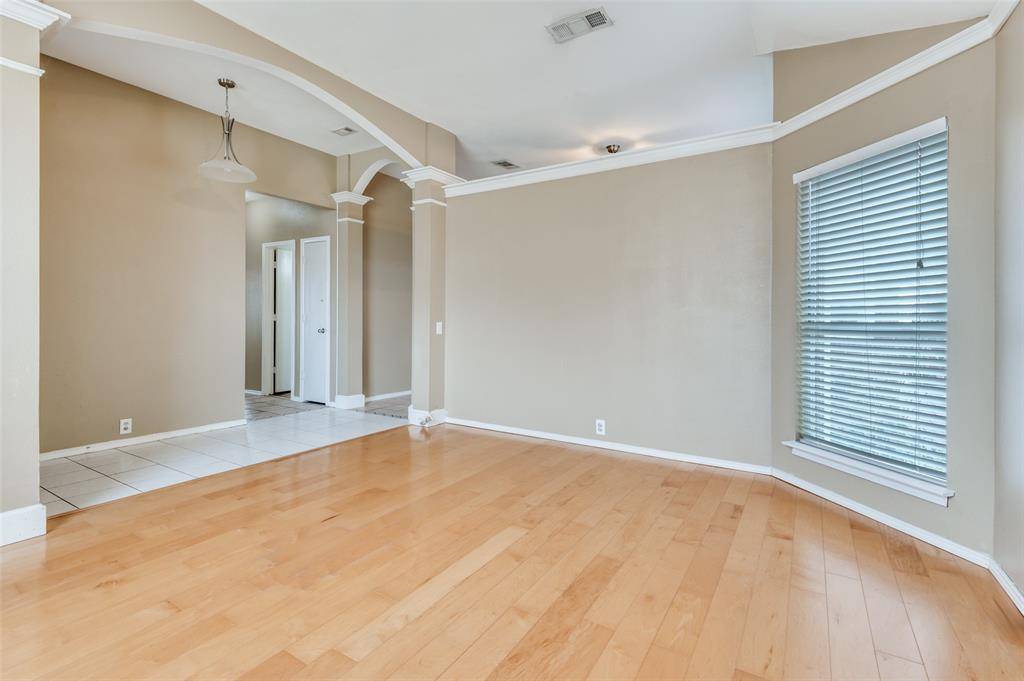 1800 Corvallis Court, Arlington, TX 76006