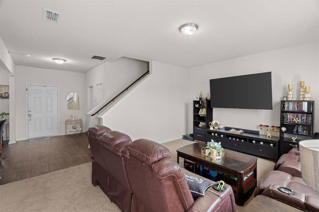 9831 Whistler Drive, Dallas, TX 75217