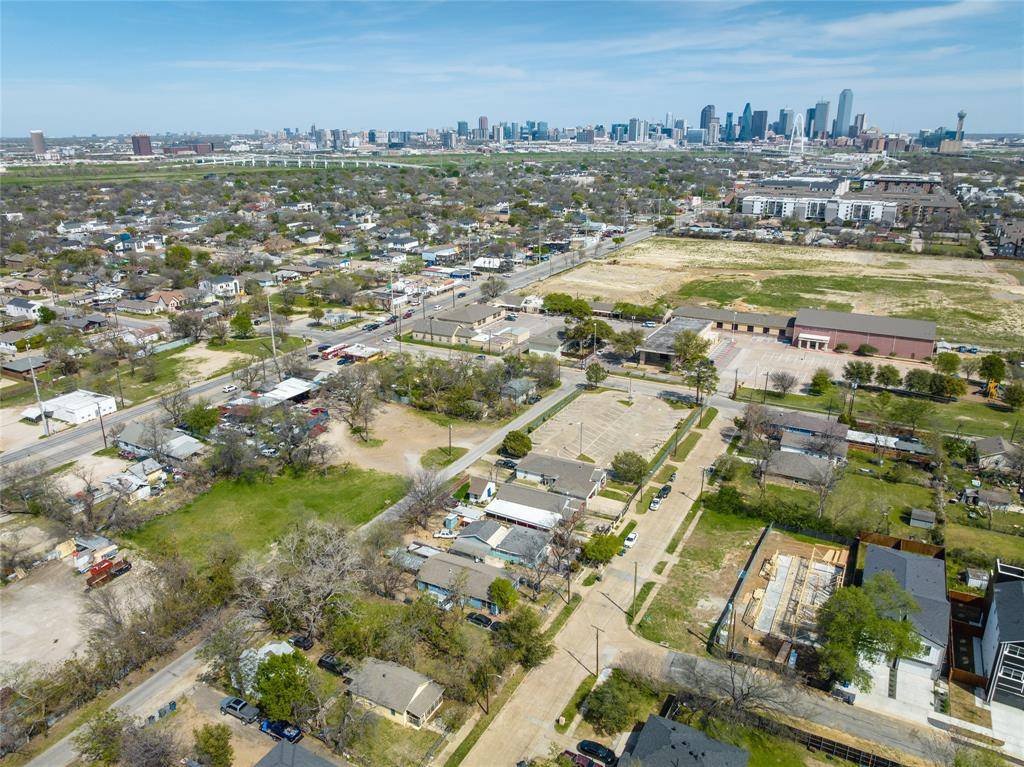 1835 Akron Street, Dallas, TX 75212