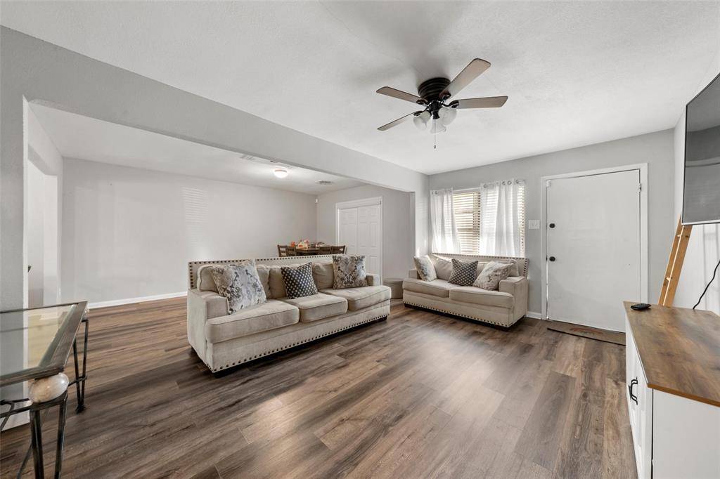 706 Horseshoe Drive, Beverly Hills, TX 76711