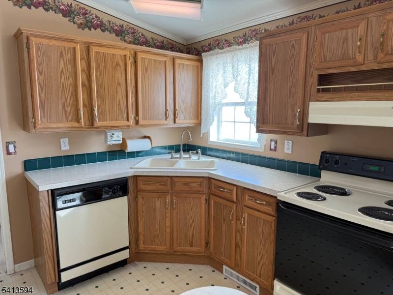 3 Rainbow Terrace, White Twp., NJ 07823