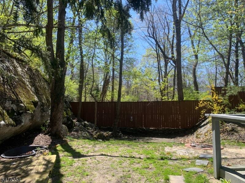 110 Cedar Dr, Andover Twp., NJ 07860