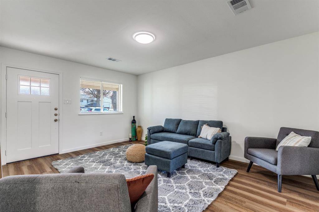 2663 Springvale Drive, Farmers Branch, TX 75234