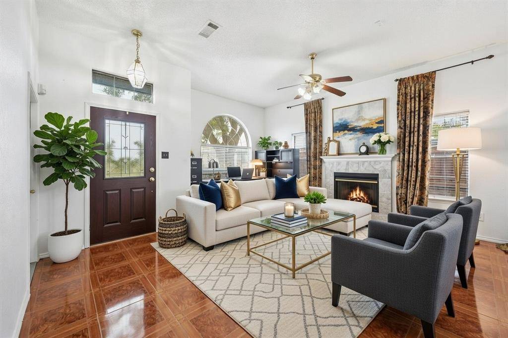 2400 Park Crest Court, Irving, TX 75060