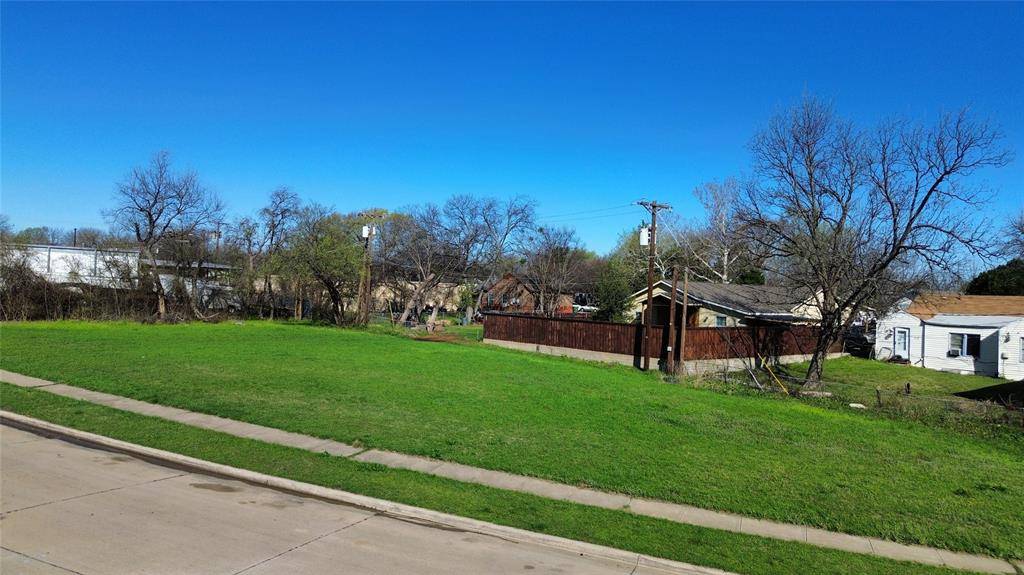 810 Hopkins Street, Garland, TX 75040