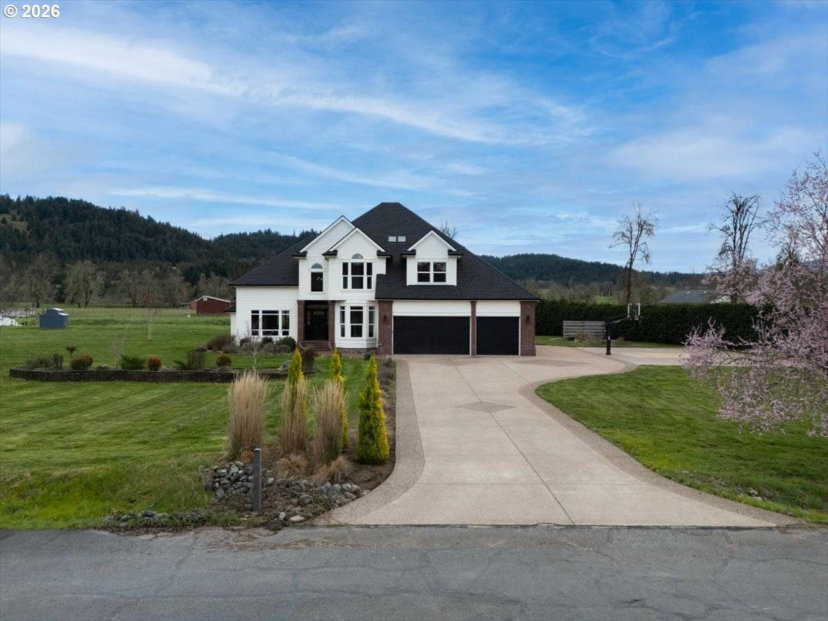 78250 MEADOW PARK DR, Cottage Grove, OR 97424