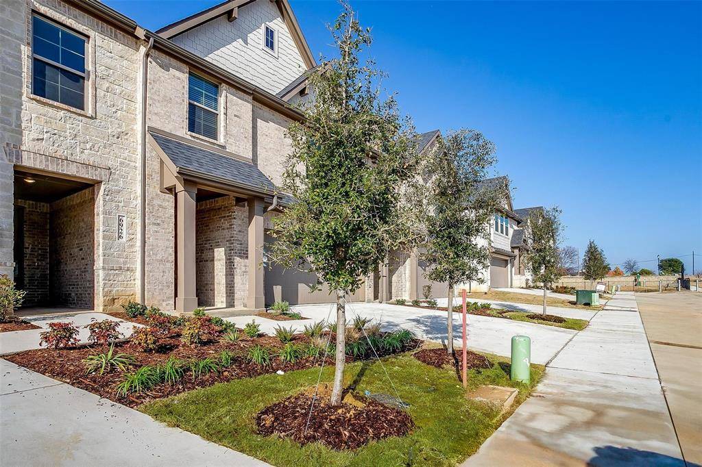 6909 Yellow Hammer Way, Arlington, TX 76001