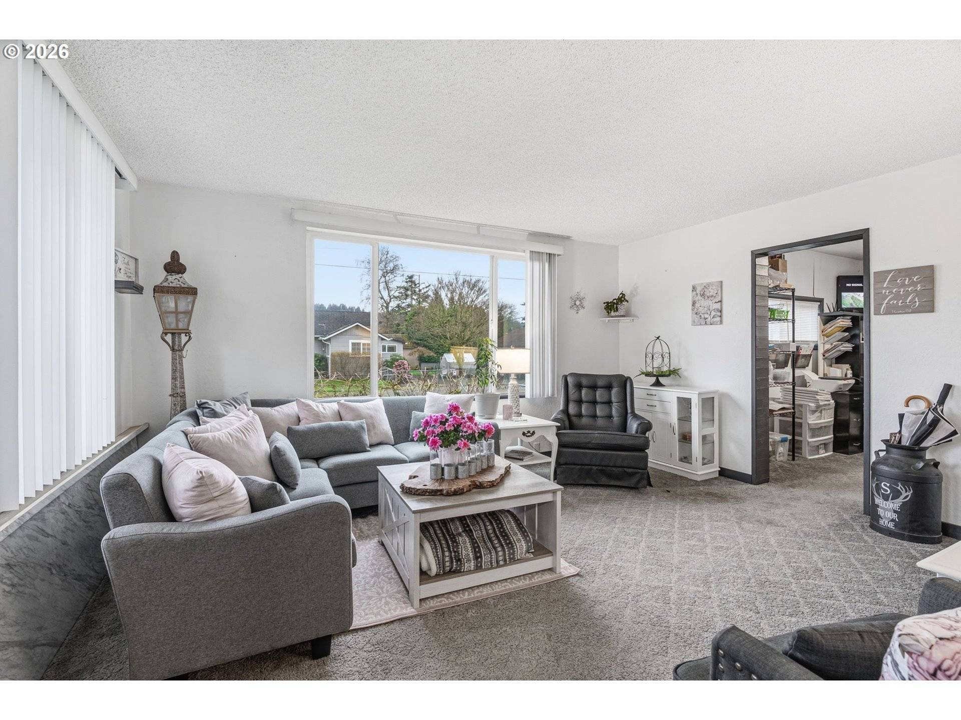 441 4TH AVE, Castle Rock, WA 98611