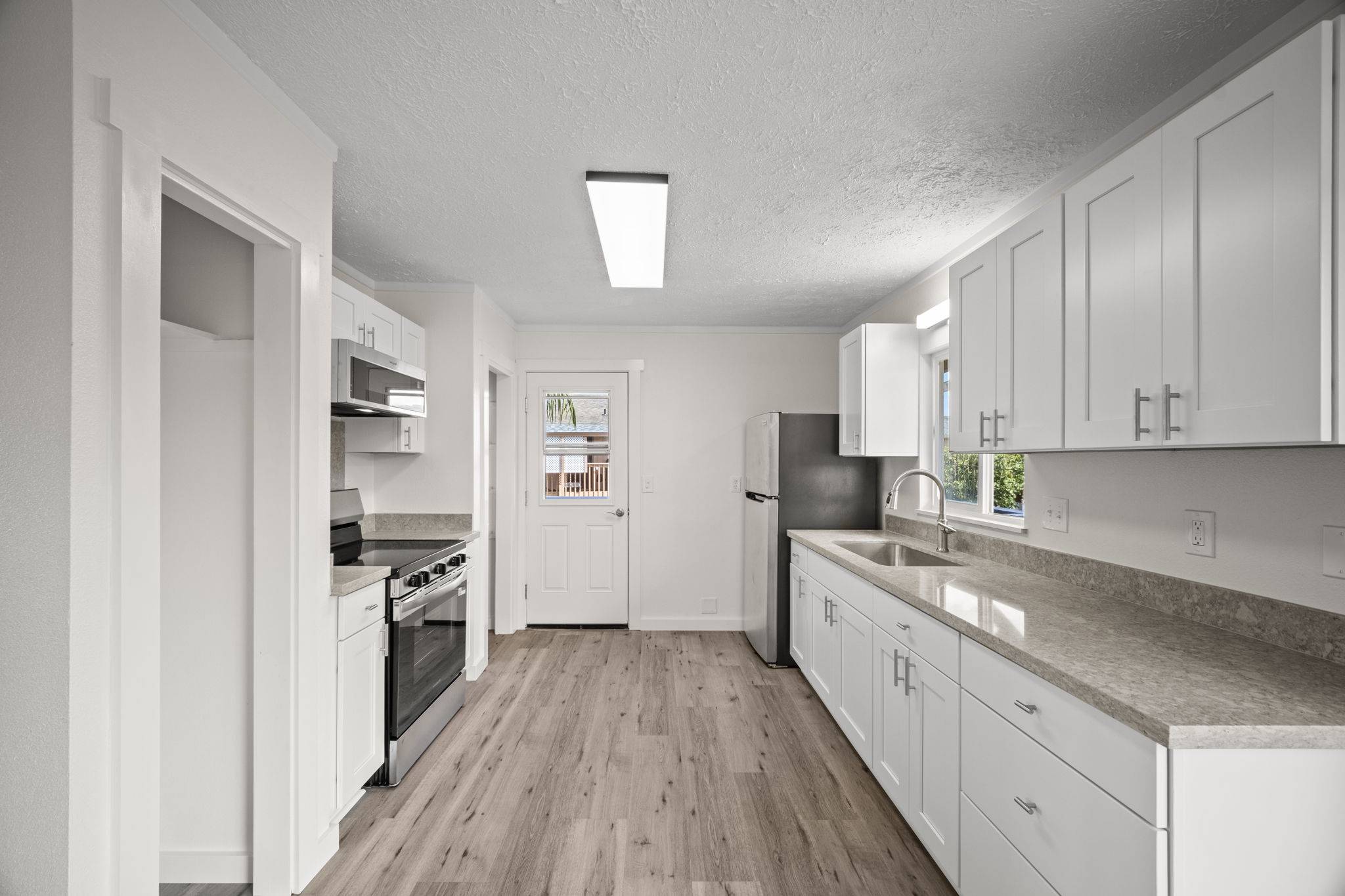 4431 IONA RD, Hanapepe, HI 96716