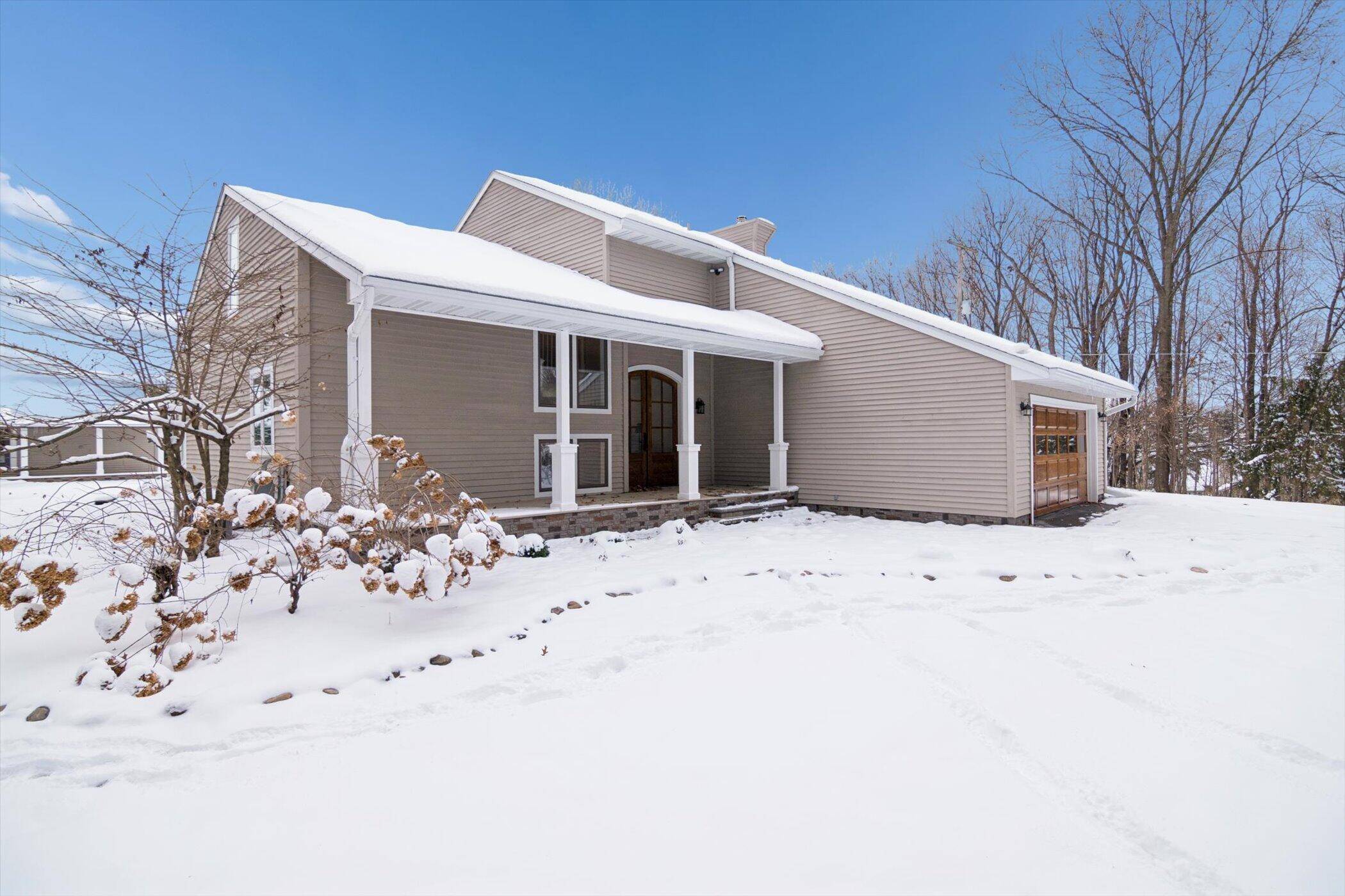 17490 G DR N, Marshall Twp, MI 49068