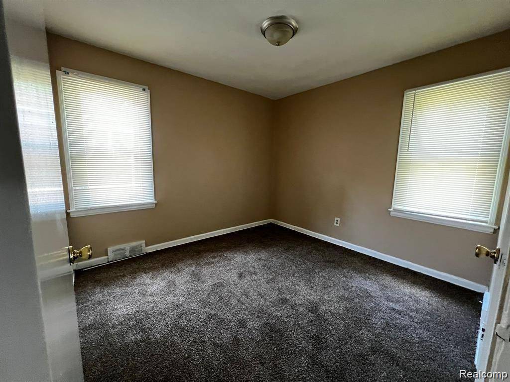 12688 MEMORIAL ST, Detroit, MI 48227