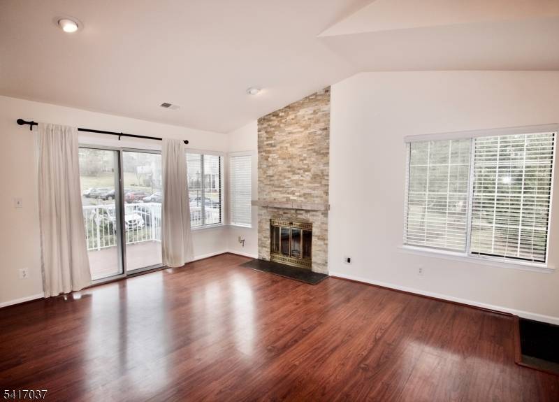 32 Spruce Court, Bedminster Twp., NJ 07921