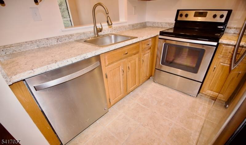 32 Spruce Court, Bedminster Twp., NJ 07921