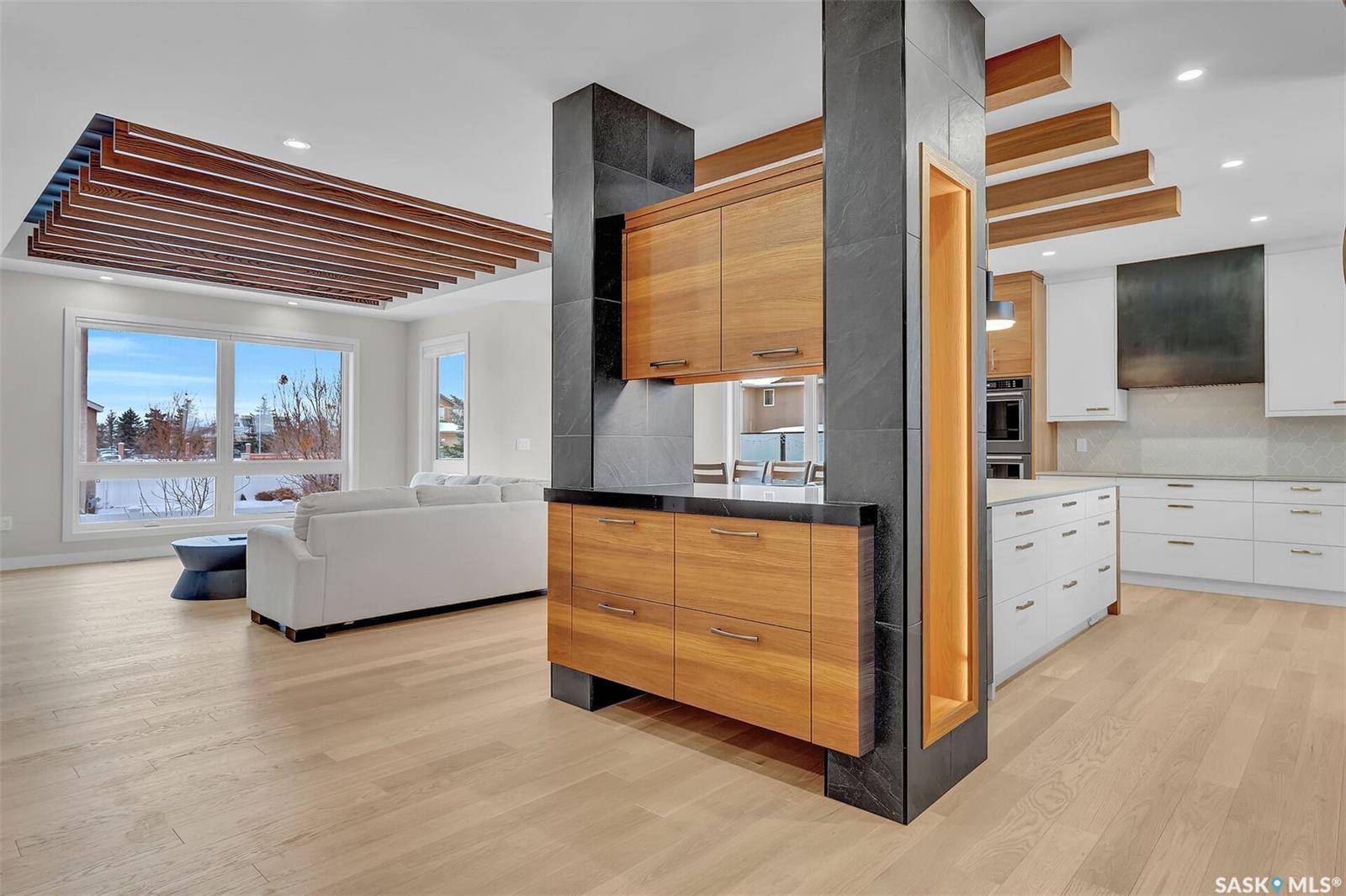 8267 Wascana Gardens POINT, Regina, SK S4V 1G8