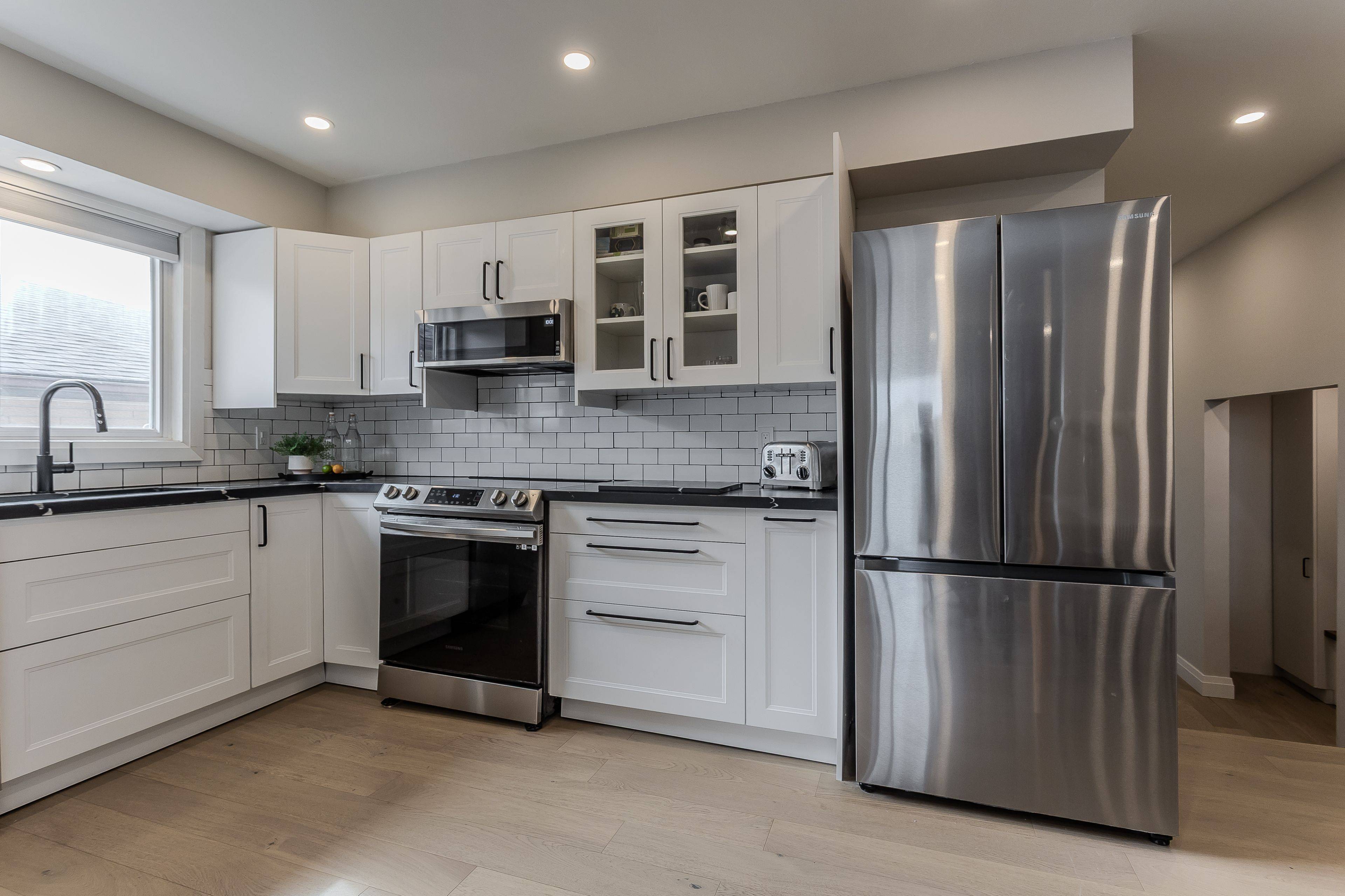 128 Margaret AVE, Hamilton, ON L8G 3G8