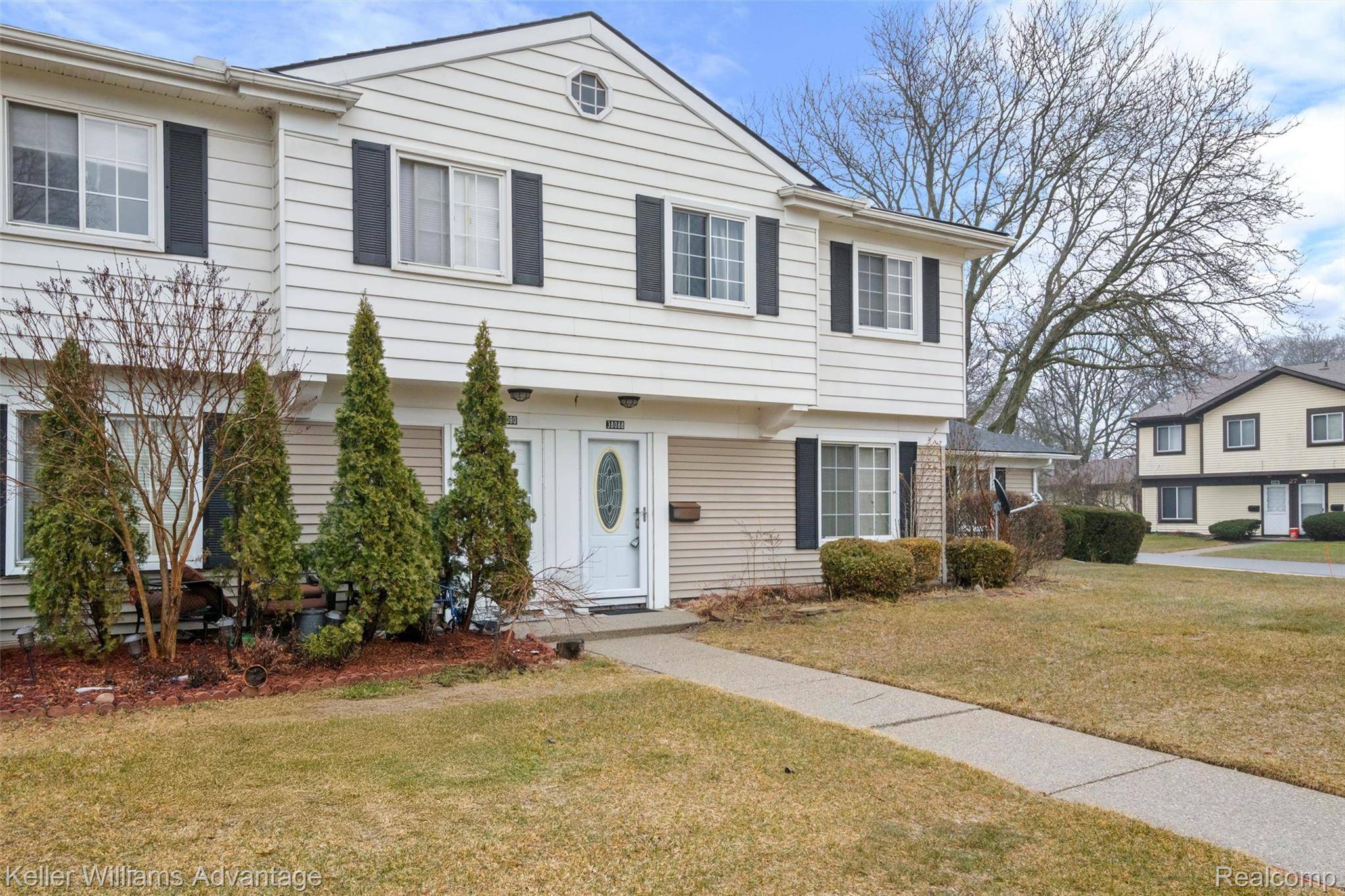 38088 Sherwood ST, Westland, MI 48185