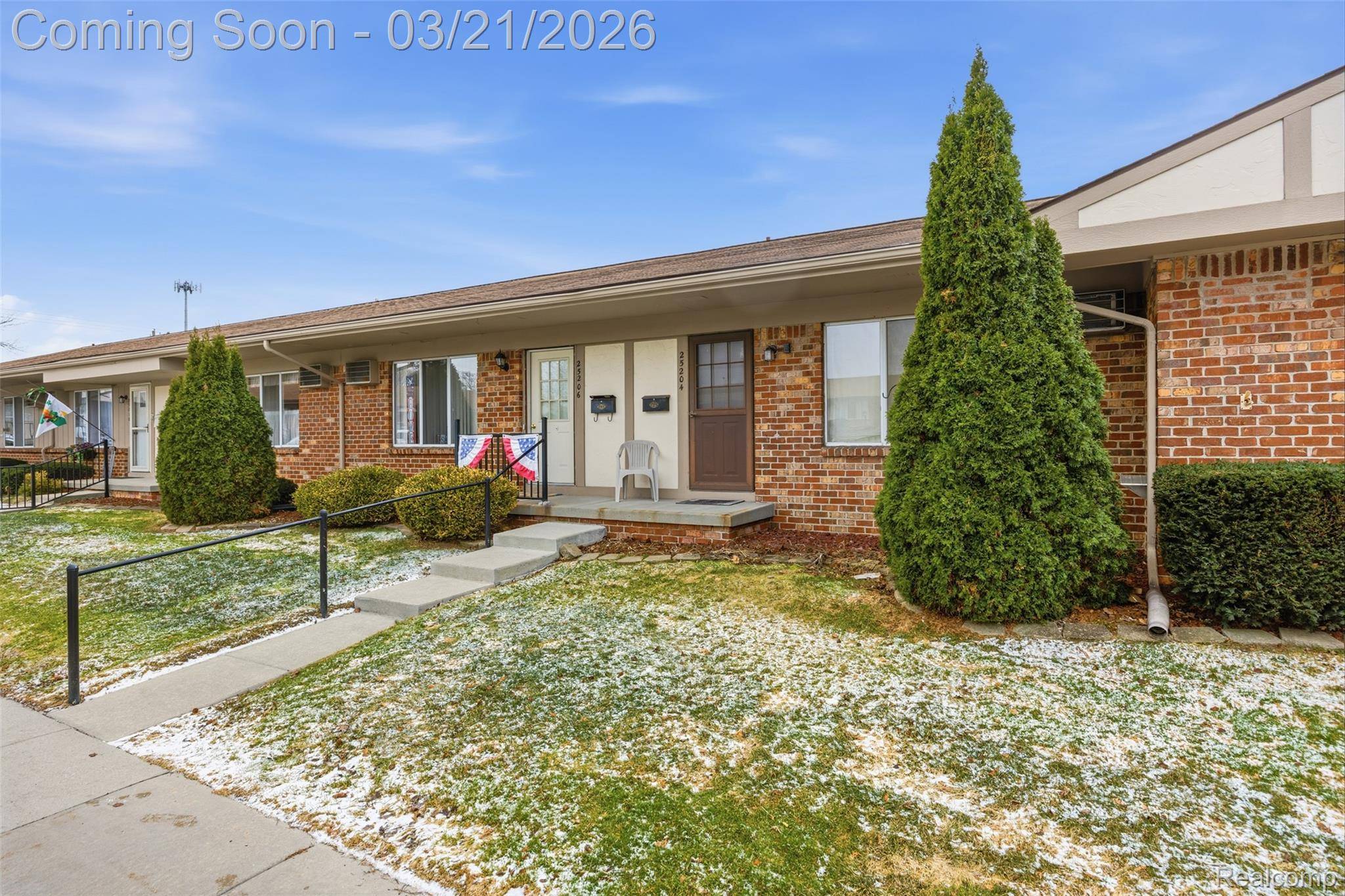 25204 Franklin Terrace #6, South Lyon, MI 48178