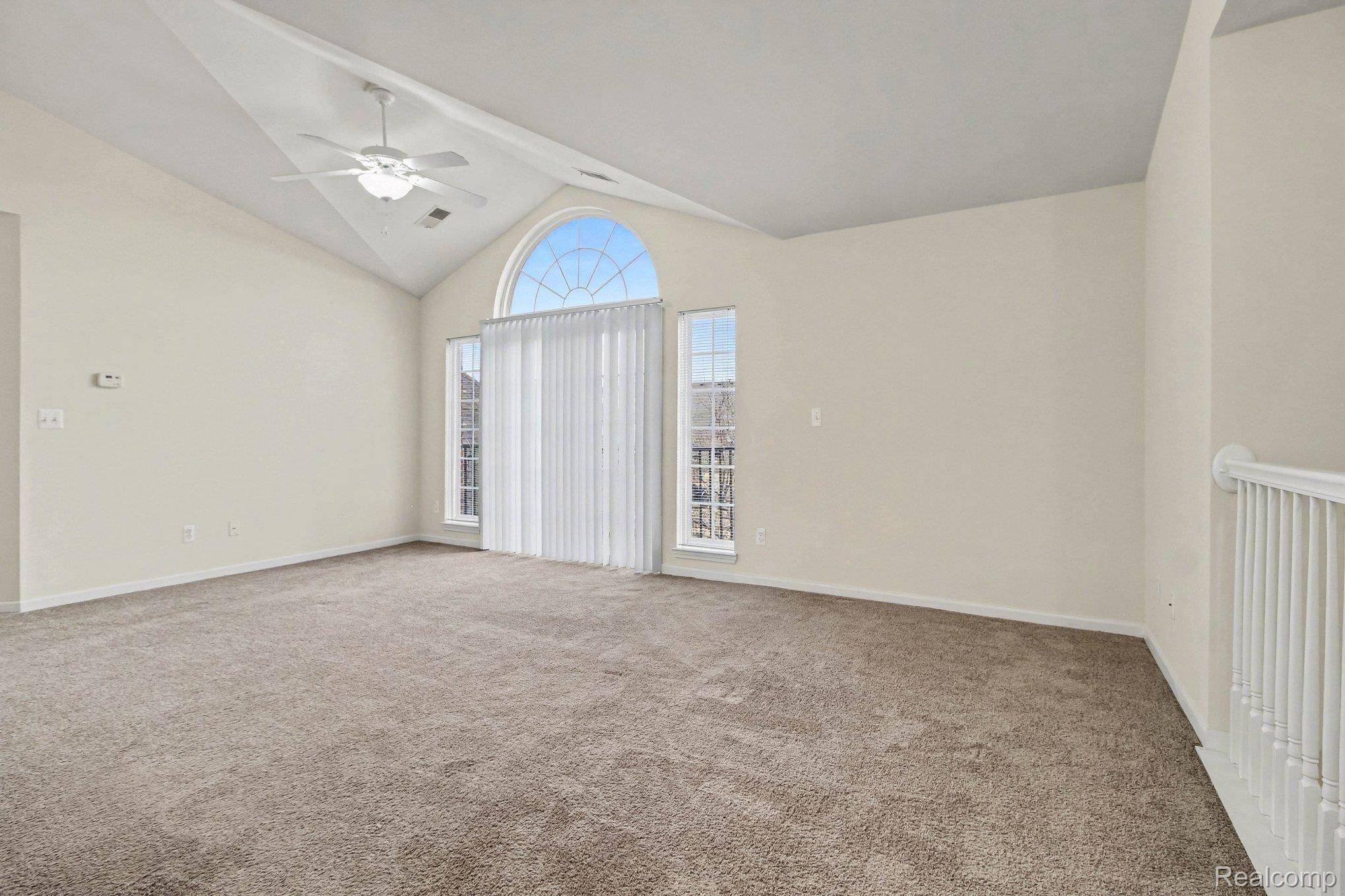 20006 Hidden Oaks DR, Brownstown Charter Township, MI 48183