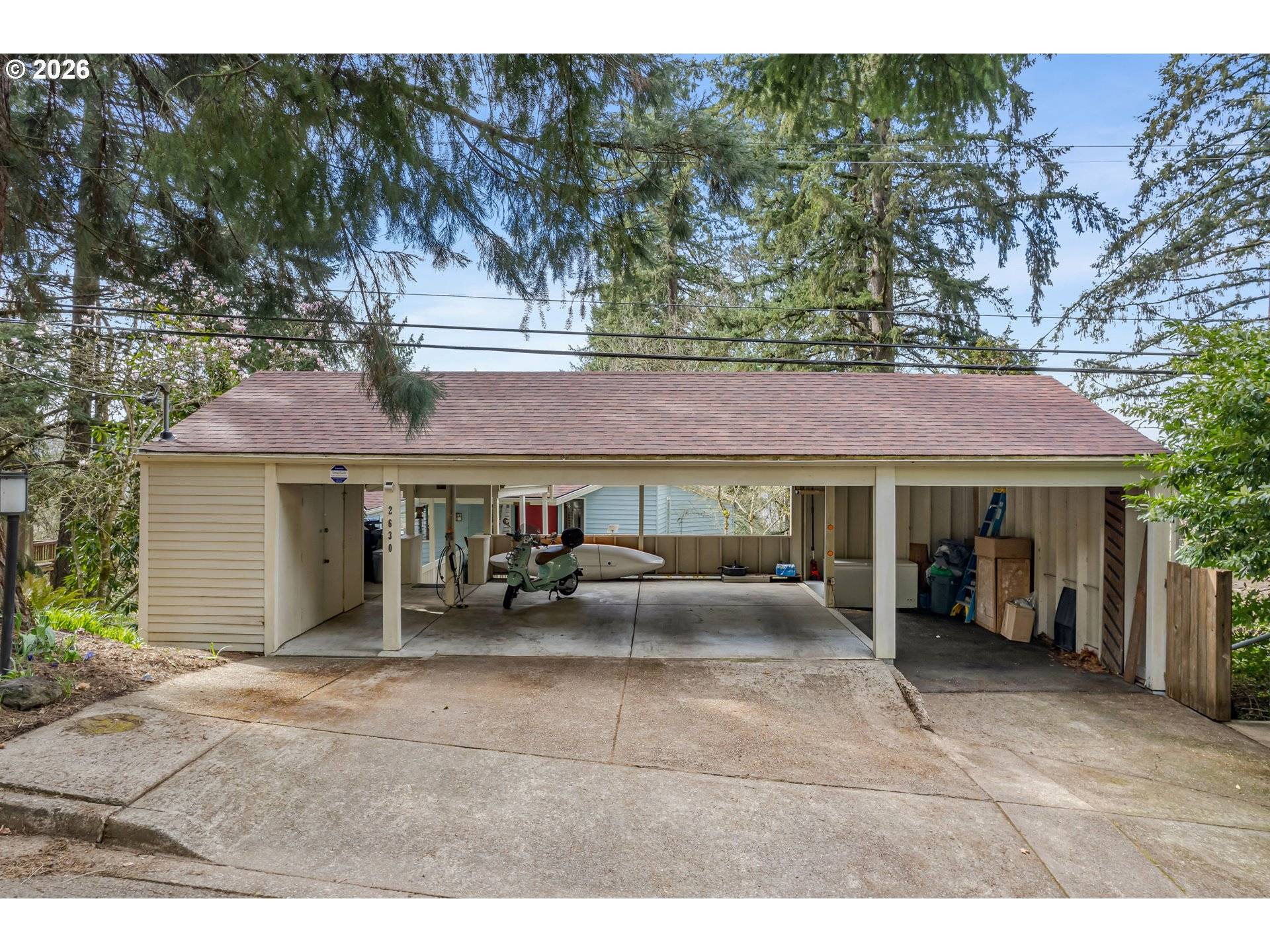 2630 CRESTA DE RUTA ST, Eugene, OR 97403