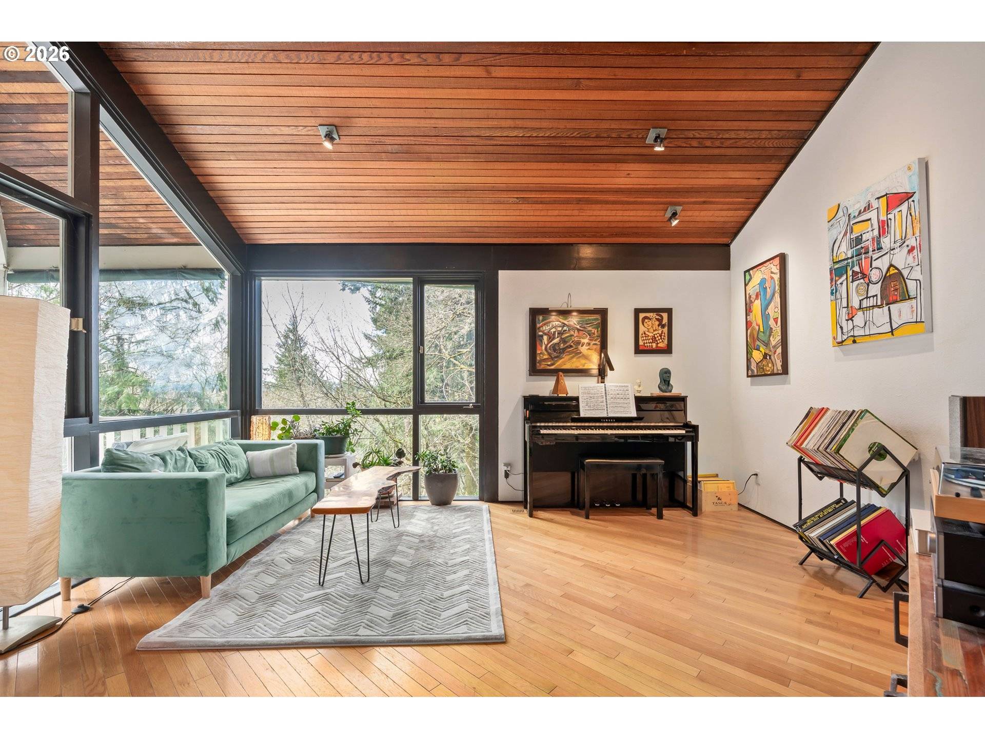 2630 CRESTA DE RUTA ST, Eugene, OR 97403