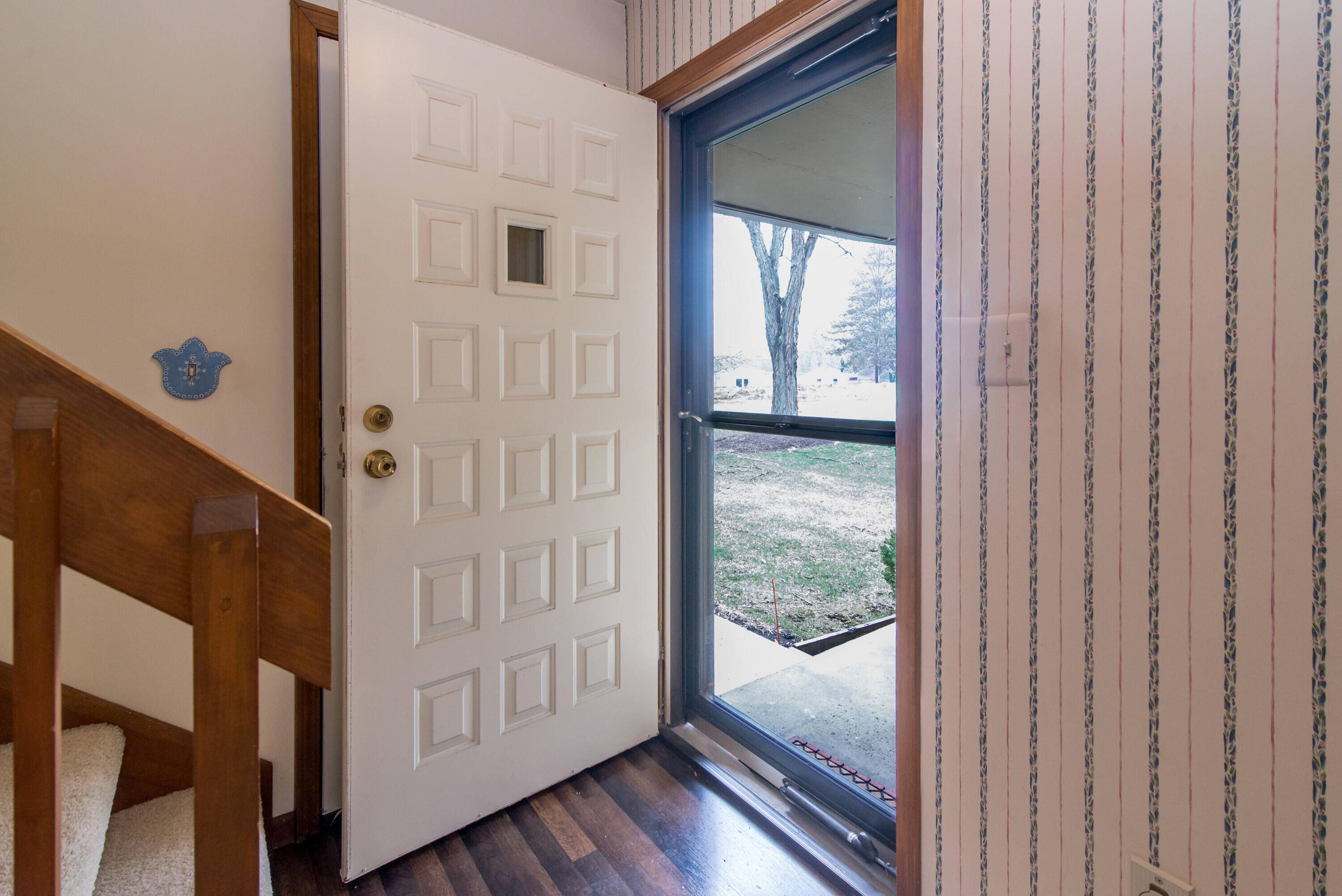 527 Park PL, Ann Arbor, MI 48176