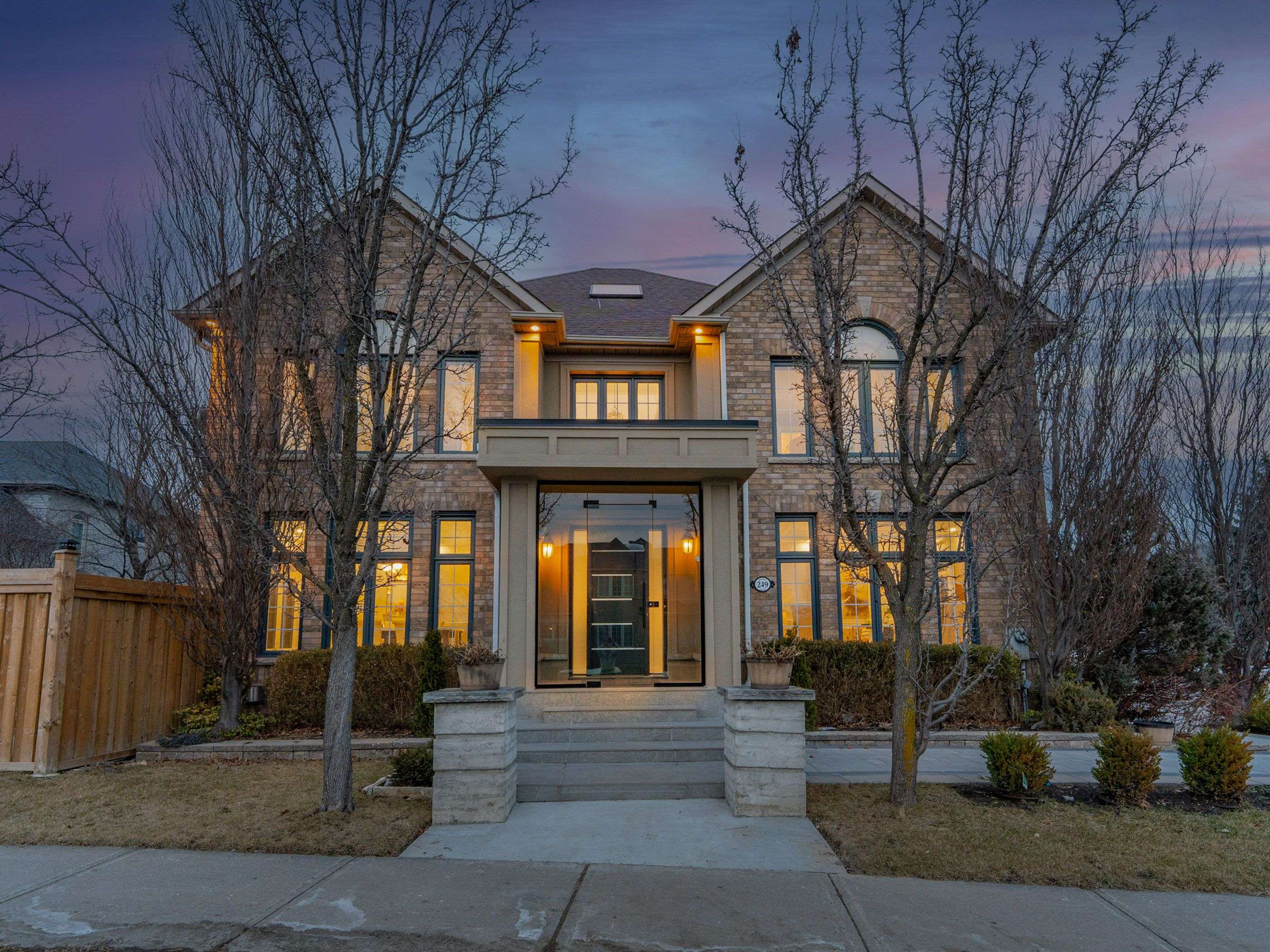 249 Boake TRL, Richmond Hill, ON L4B 4B4