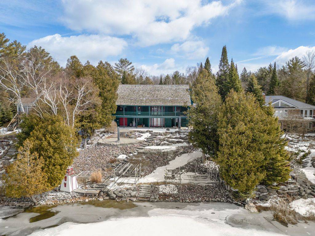 304 INDIAN POINT RD, Kawartha Lakes, ON K0M 1K0
