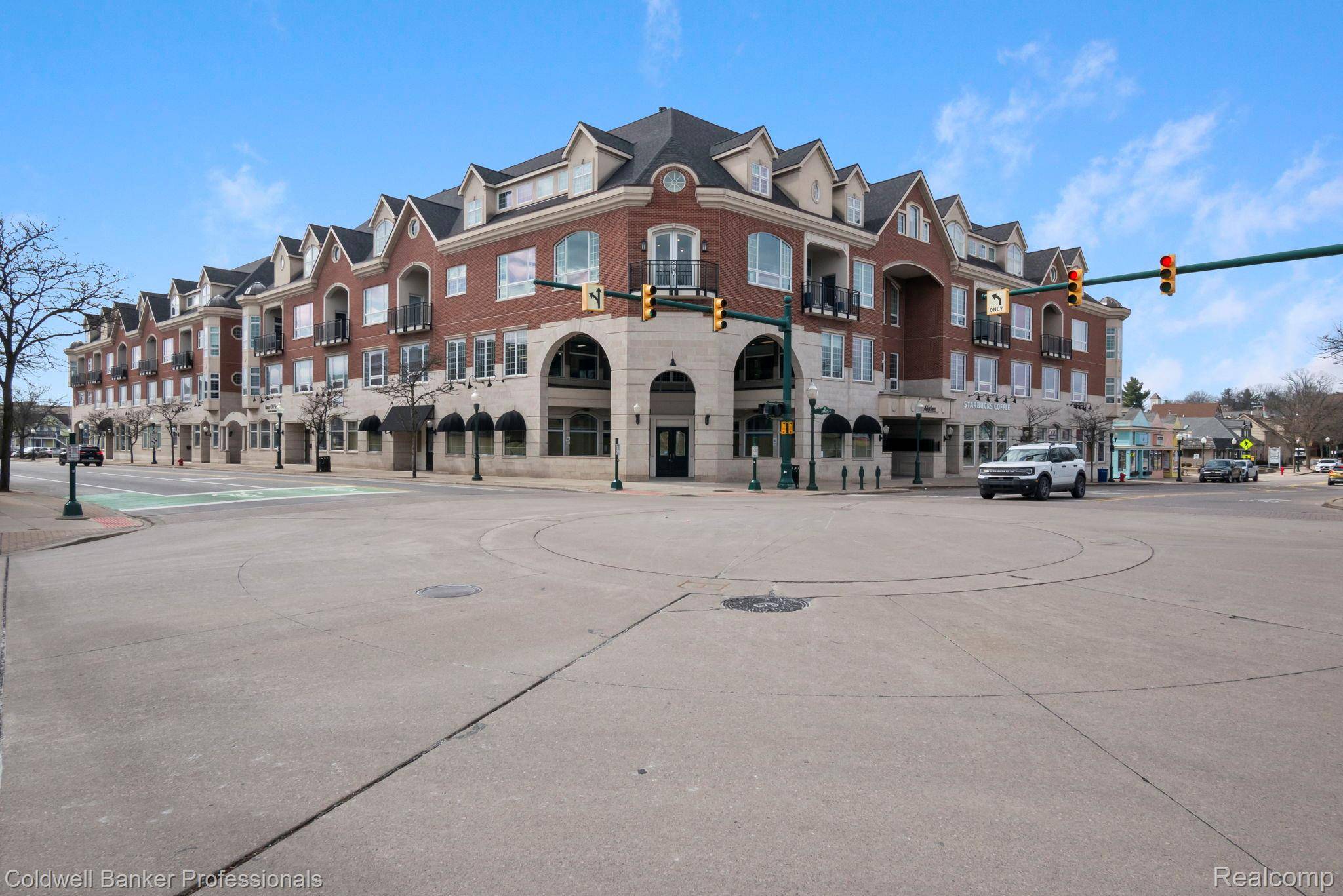 801 W Ann Arbor TRL #306, Plymouth, MI 48170