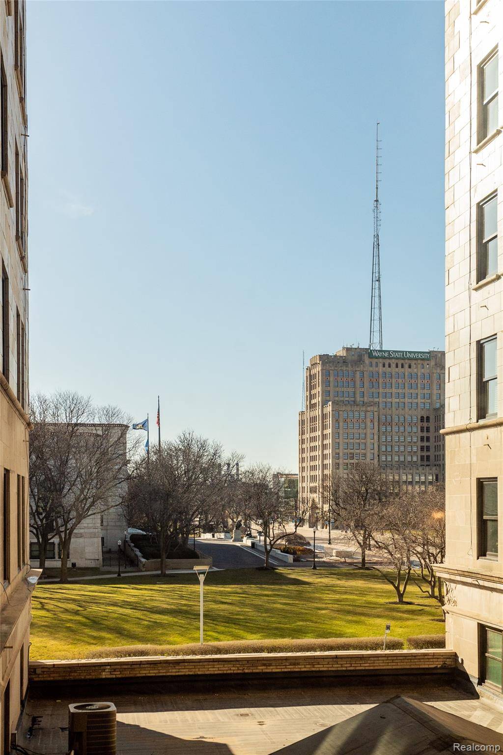 15 E Kirby ST #206, Detroit, MI 48202