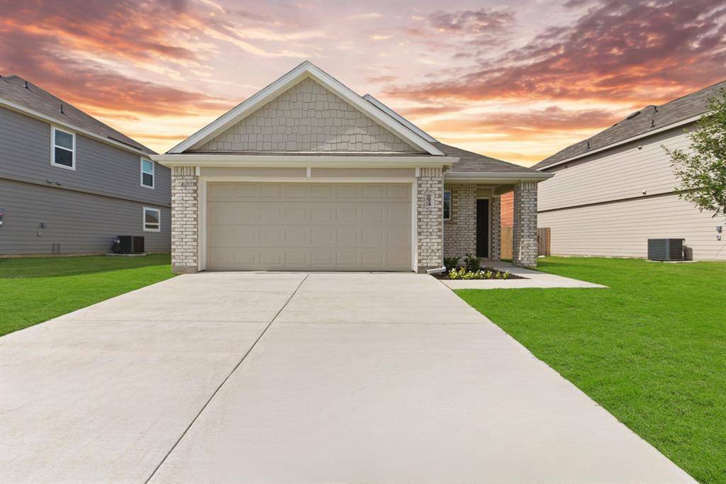 5024 Cervinae Road, Fort Worth, TX 76036