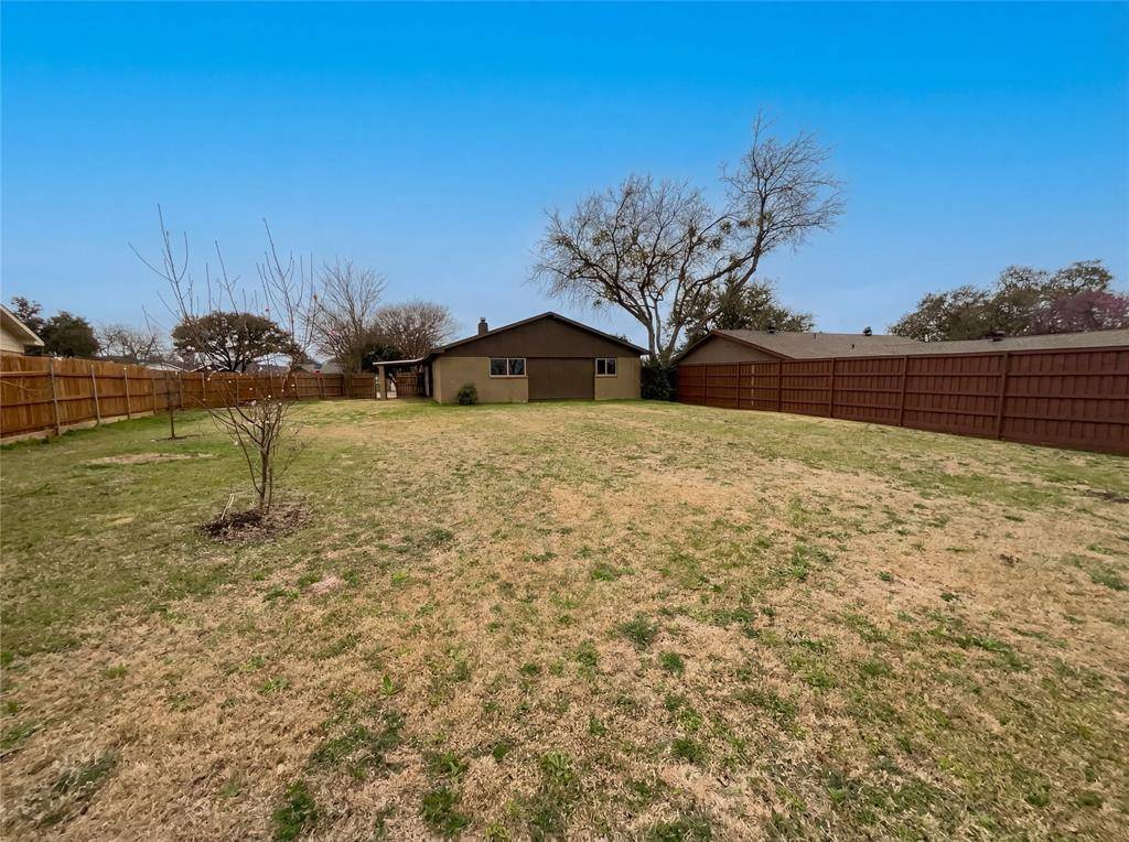 2005 Victoria Road, Carrollton, TX 75007