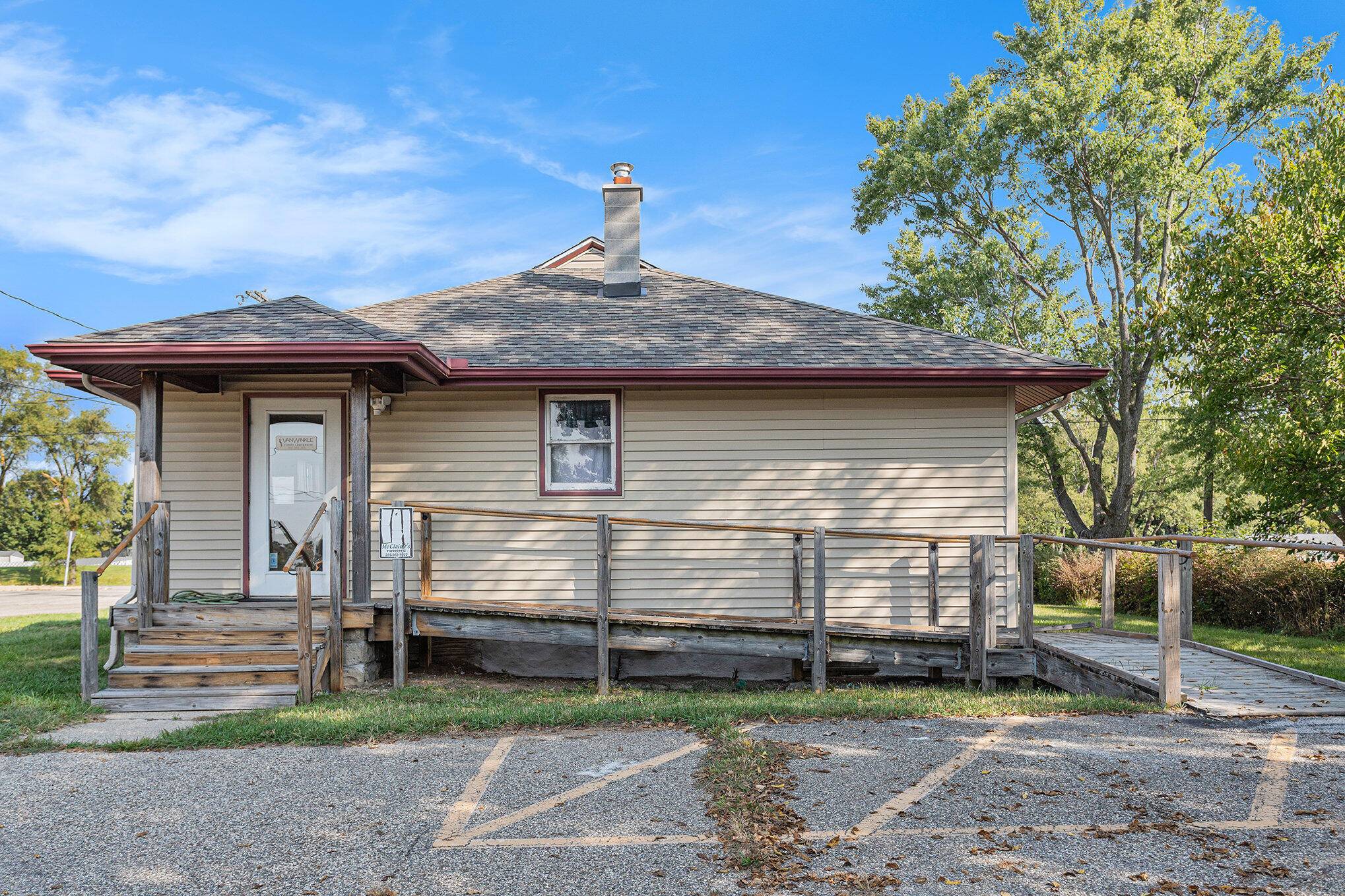 2963 W Dickman RD, Springfield City, MI 49037