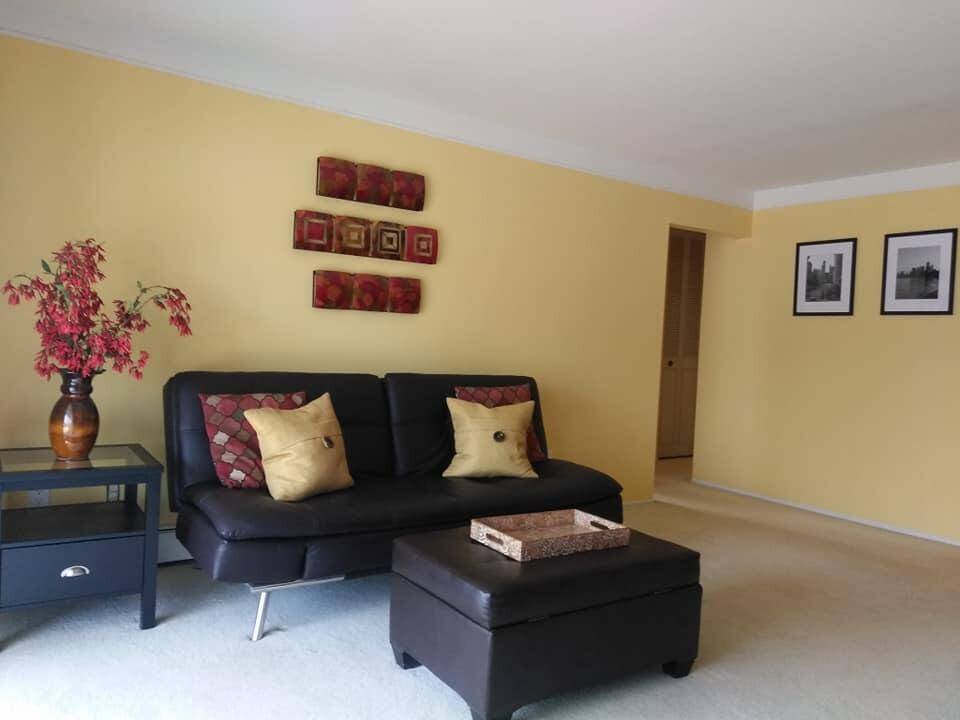 22039 E 11 Mile RD #20, Saint Clair Shores City, MI 48081